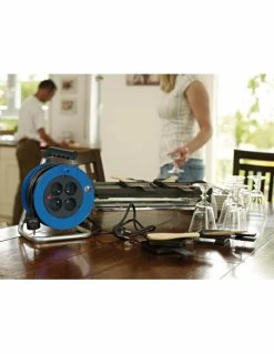 Brennenstuhl Brennenstuhl Enrouleur électrique Standard S Baby 15m De Câble H05VV-F 3G1,5 | IFD Outillage -Chantier Atelier Soldes Boutique enrouleur electrique standard s baby 15m de cable h05vv f 3g15 5