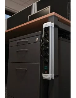 Brennenstuhl Brennenstuhl Multiprise Avec Interrupteur Premium-Plus Noire 3m De Câble H05VV-F 3G1.5 | IFD Outillage -Chantier Atelier Soldes Boutique multiprise avec interrupteur premium plus noire 3m de cable h05vv f 3g15 3