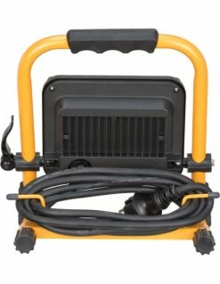 Brennenstuhl Brennenstuhl Projecteur LED JARO Portable Et Orientable 1870 Lumen IP65 20W | IFD Outillage -Chantier Atelier Soldes Boutique projecteur led jaro portable et orientable 1870 lumen ip65 20w 4